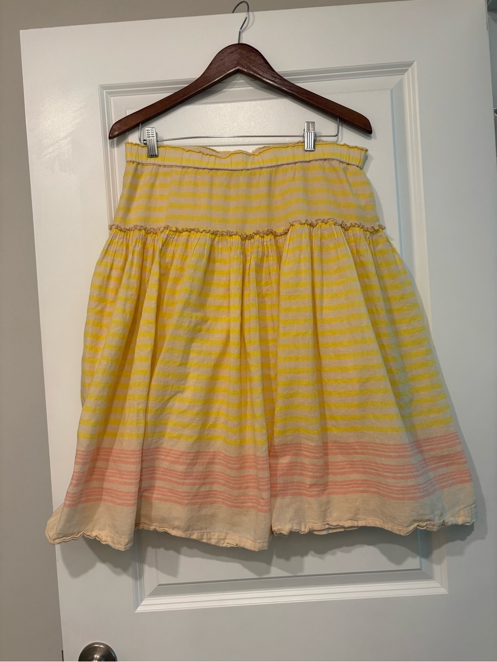 Medium Old Navy Women’s Cotton Skirt - Beige